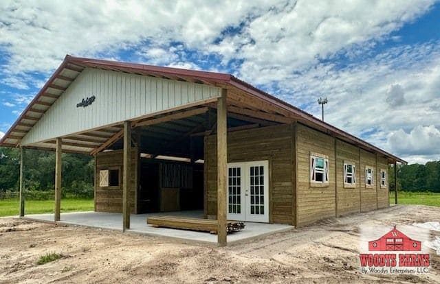 The Canarella Barn, built by Woodys Barns