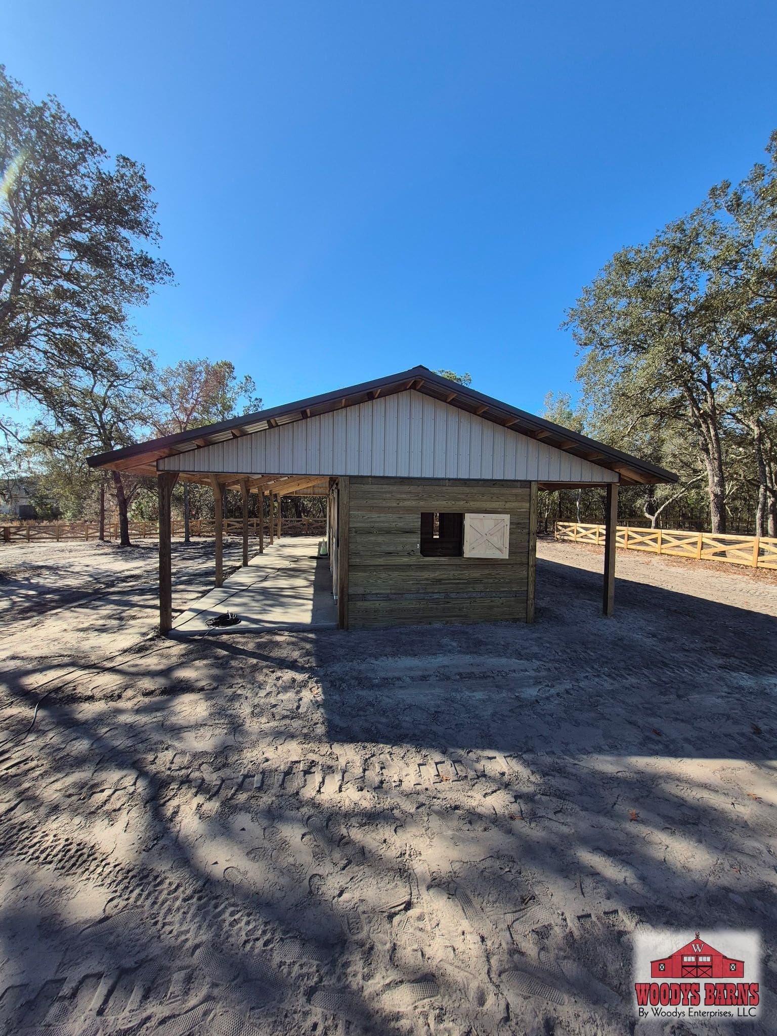 The Peffly Shed Row, a shed row built by Woodys Barns in Florida