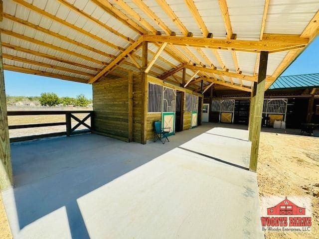A shed row built by Woodys Barns in Florida