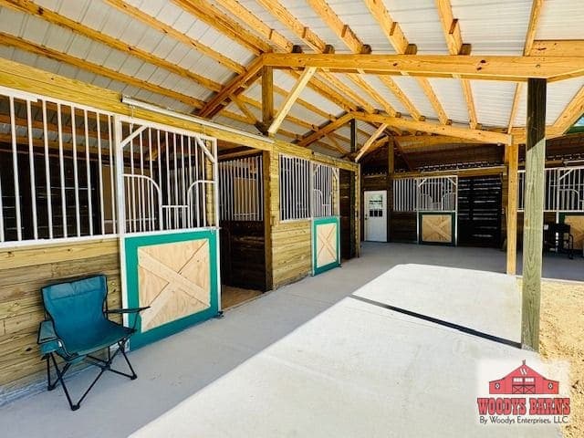 A shed row built by Woodys Barns in Florida