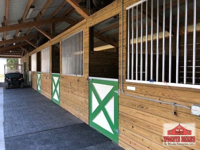 A shed row built by Woodys Barns in Florida