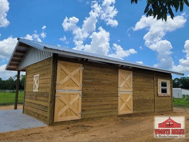 A shed row built by Woodys Barns in Florida