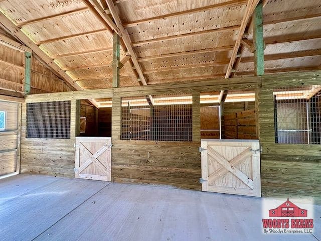 The Carrie Barn, photo 3
