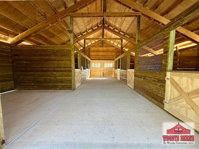 The Carrie Barn, photo 2