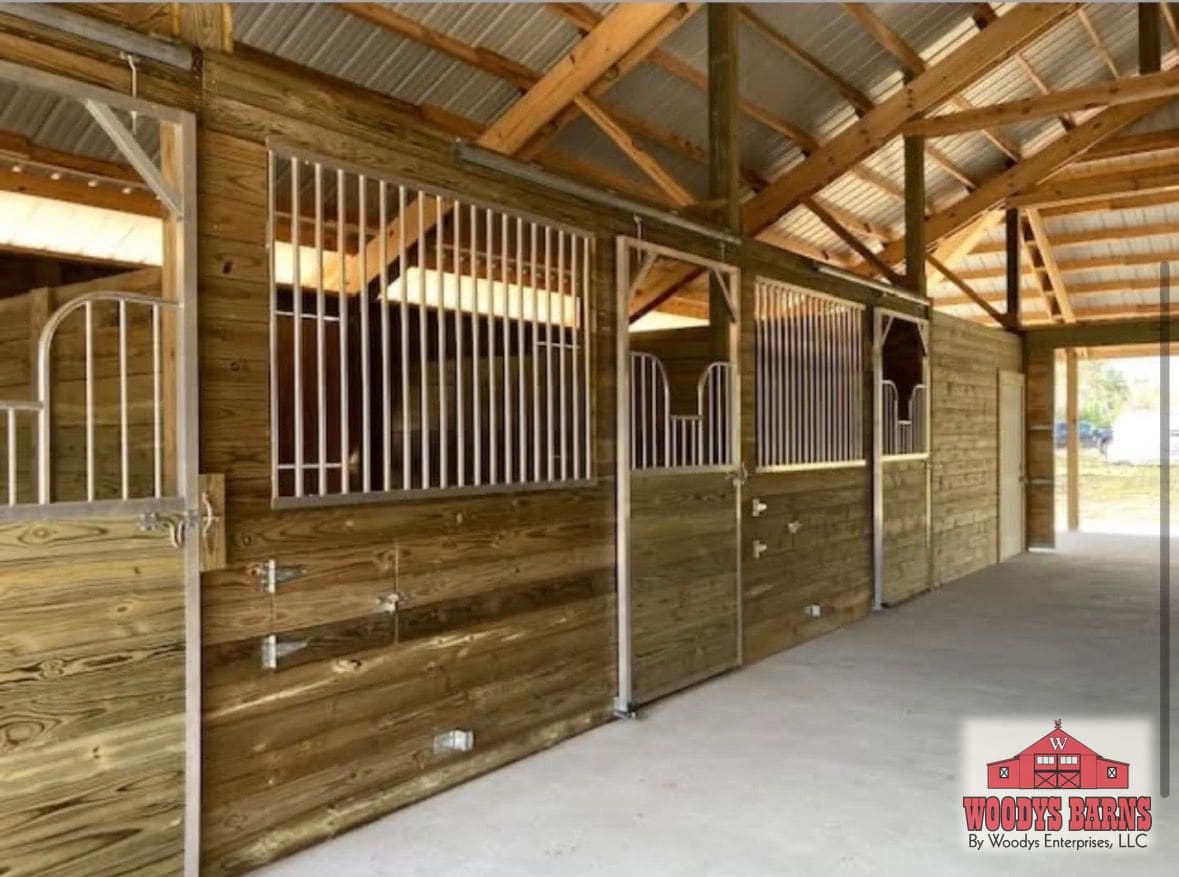 The Debuire Barn, photo 7