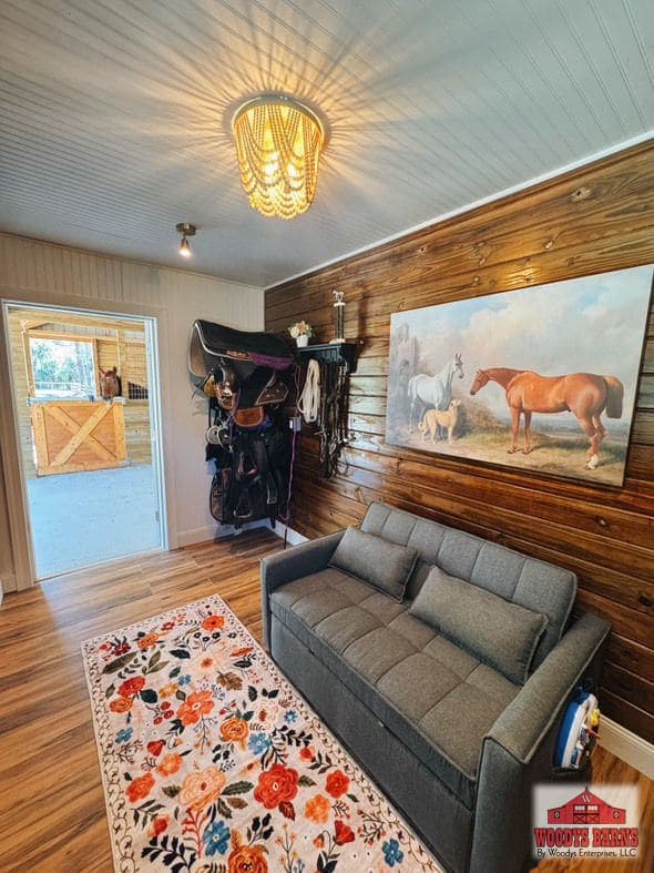 The Dupuy Barn, photo 6