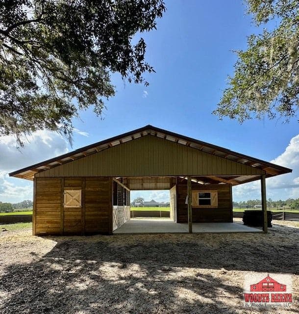 The Hidalgo Barn, built by Woodys Barns