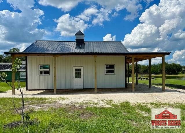 The Jakad Building, a storage building built by Woodys Barns in Florida