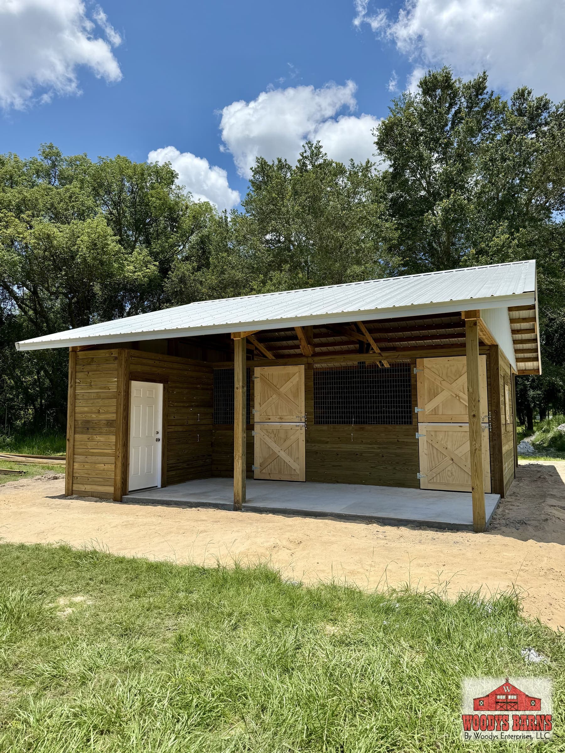 The Lobo Shed Row, photo 2