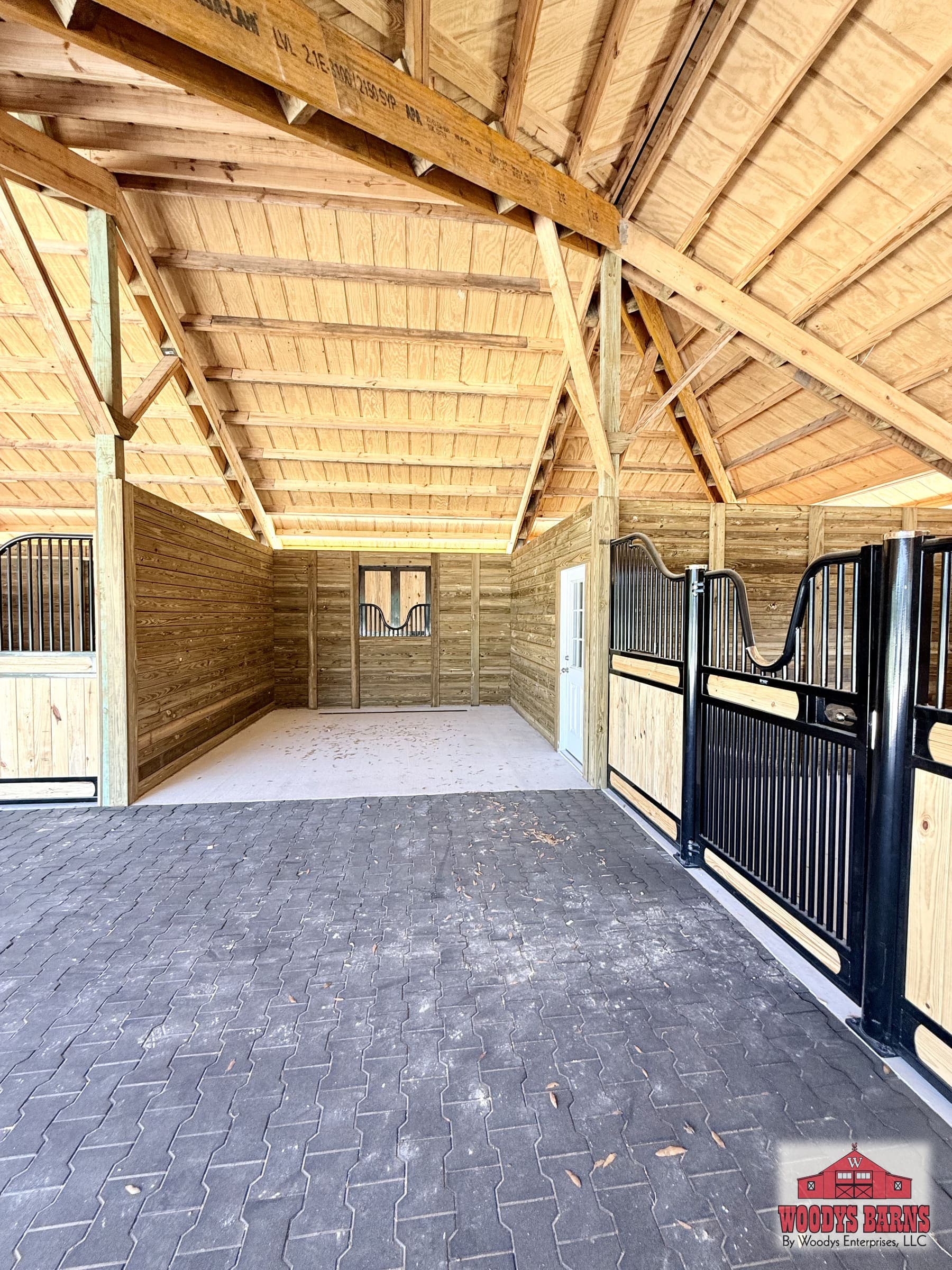 The Mouras Shed Row, photo 10