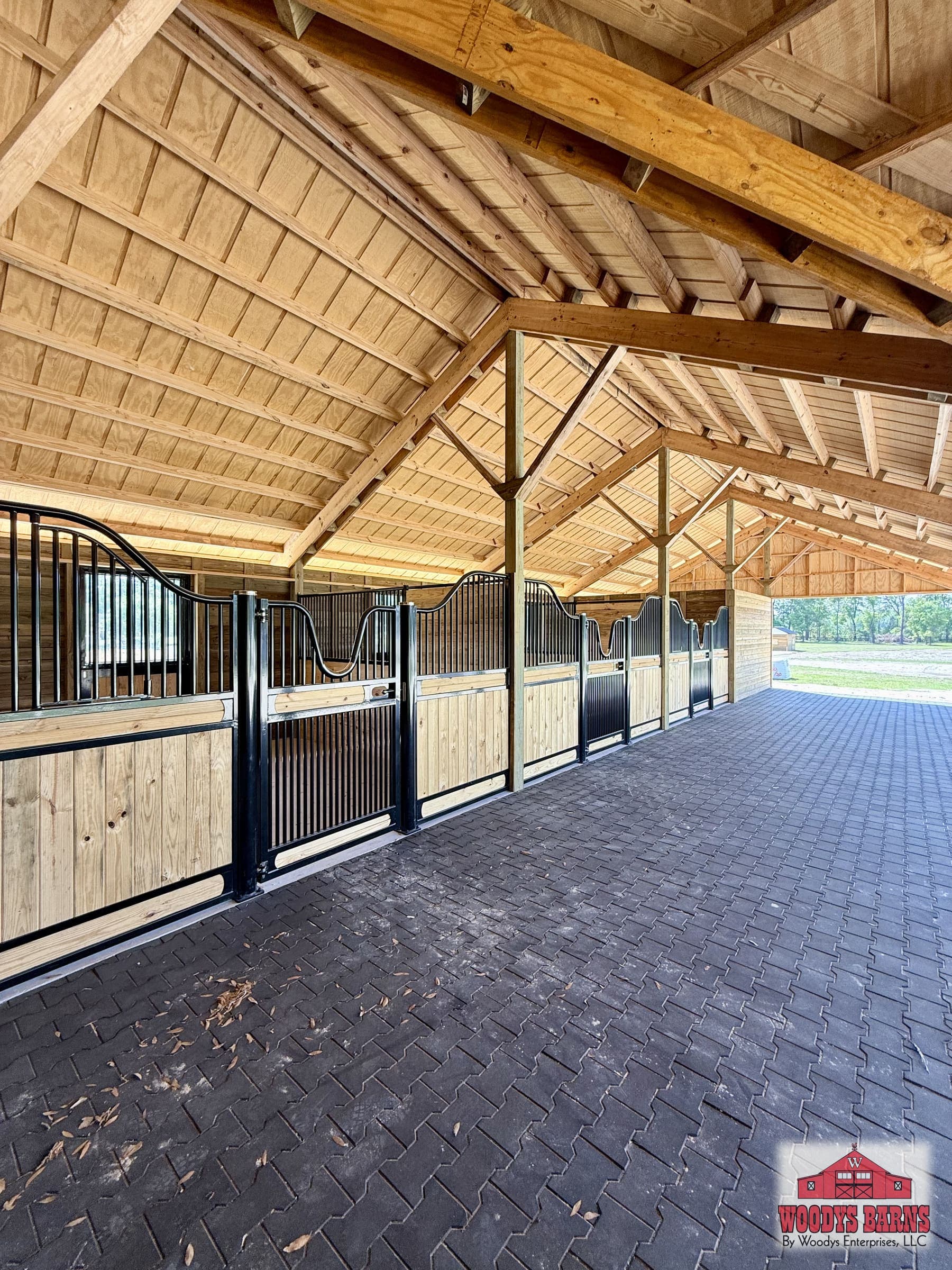 The Mouras Shed Row, photo 9
