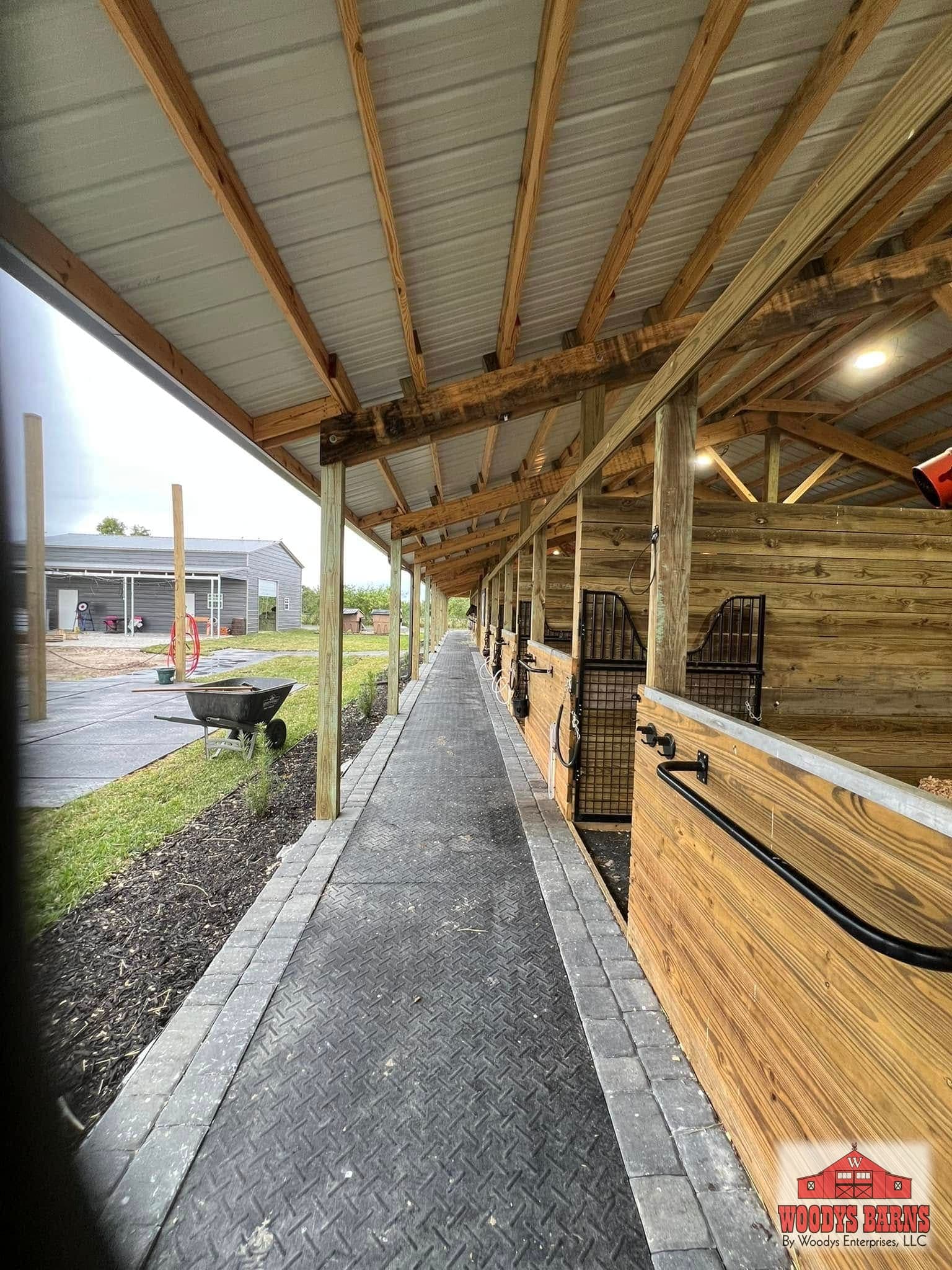 The Urbina Shed Row, photo 2