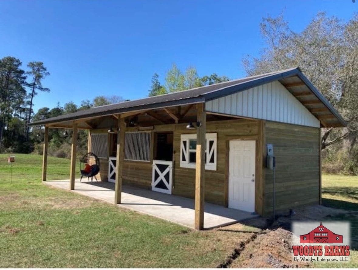 A shed row built by Woodys Barns in Florida