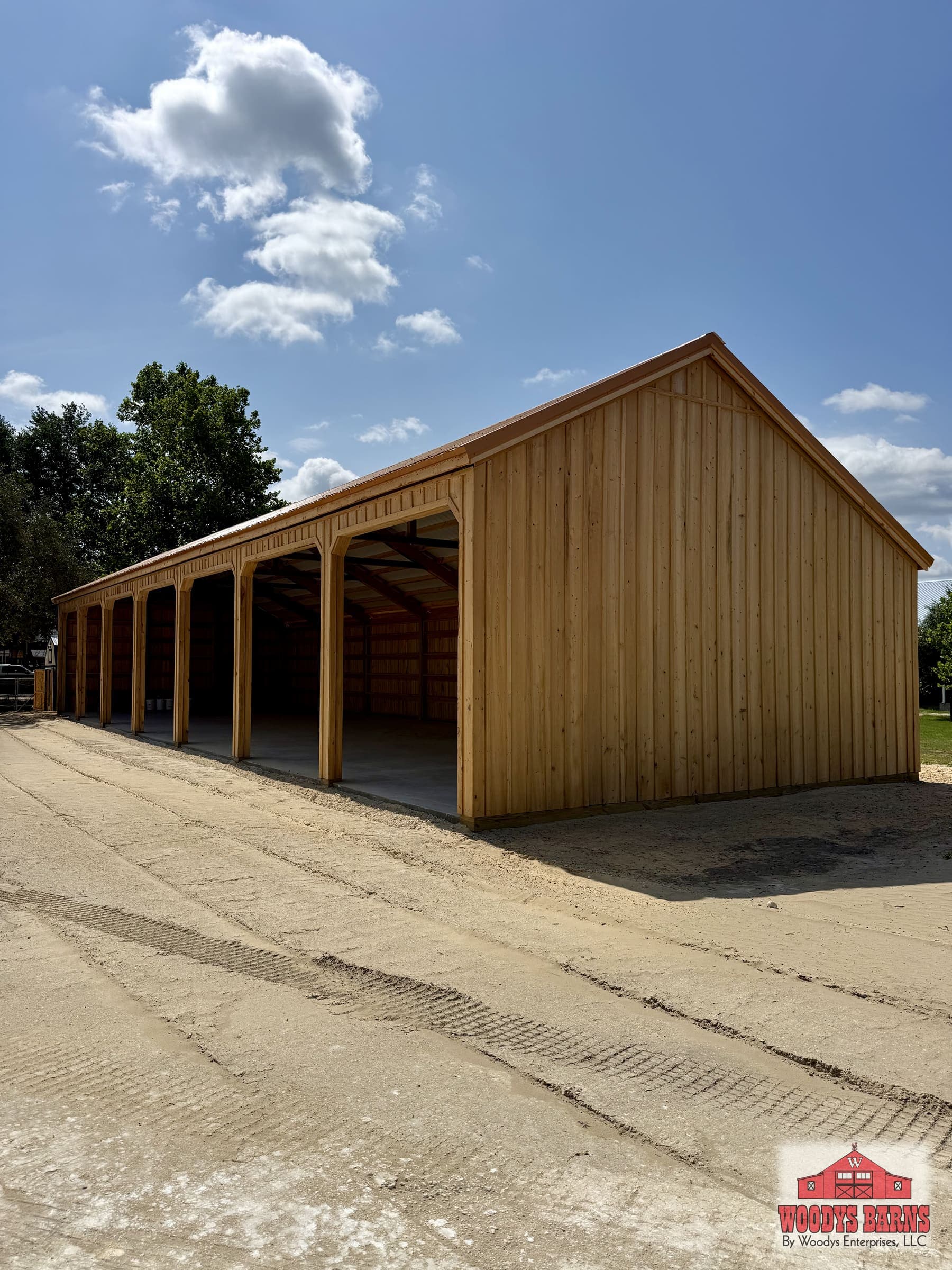 The Carter Storage Barn, a storage building built by Woodys Barns in Florida